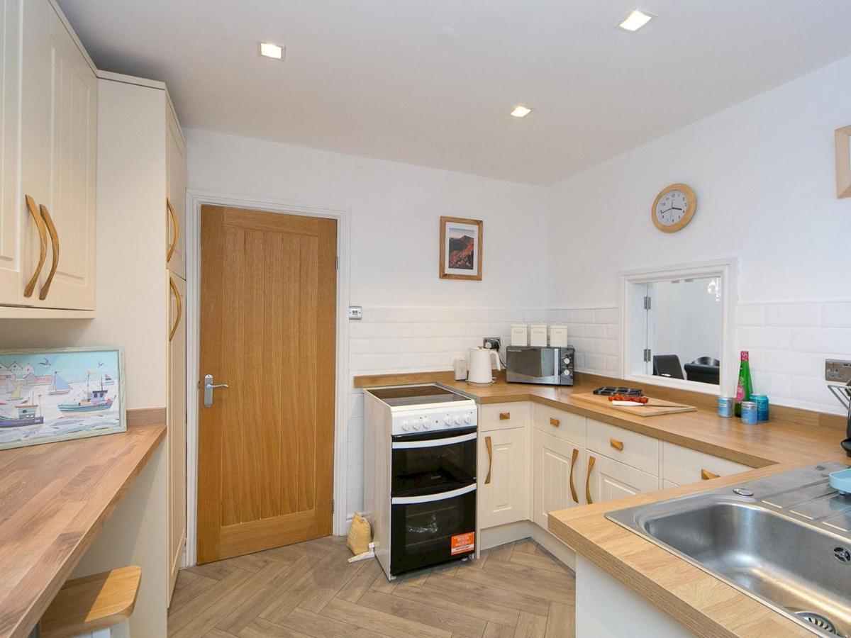 Pass The Keys Modern Coastal Home In Bull Bay Amlwch Exterior foto